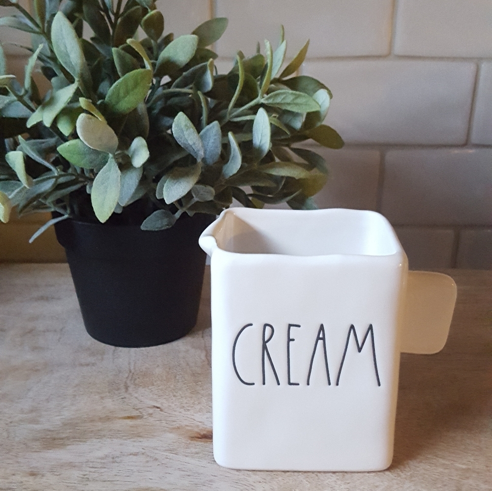 🆕️ Rae Dunn Creamer Pitcher